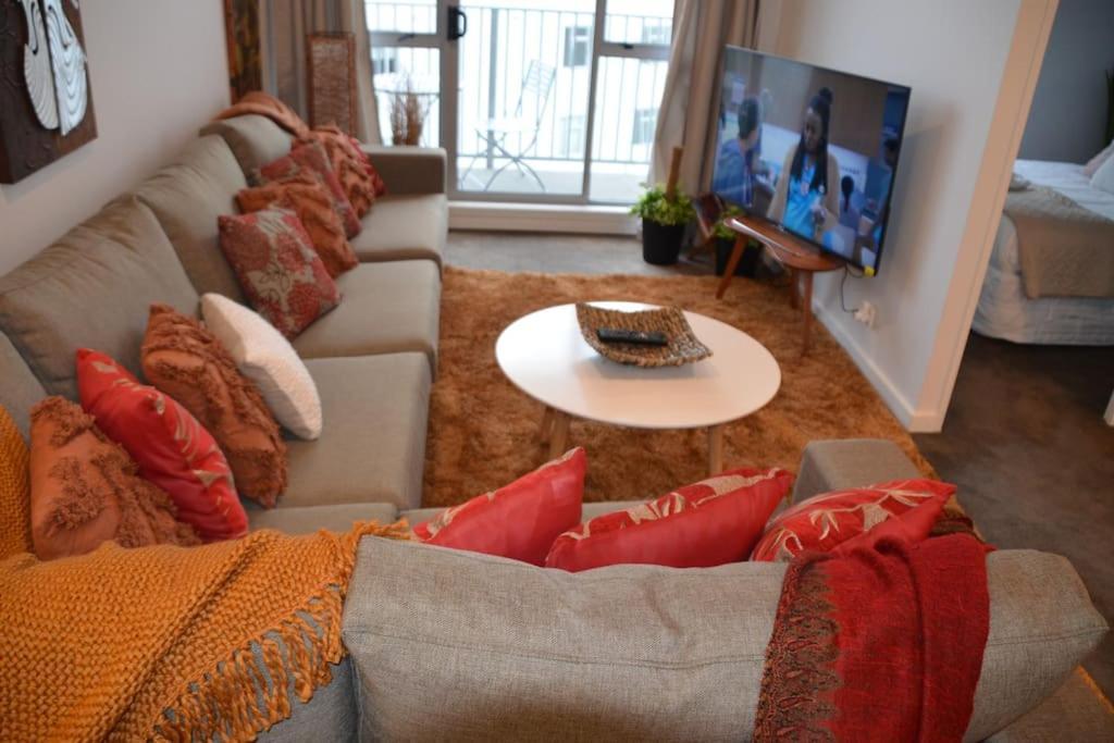 2br Family Friendly With Indoor Pool Apartment