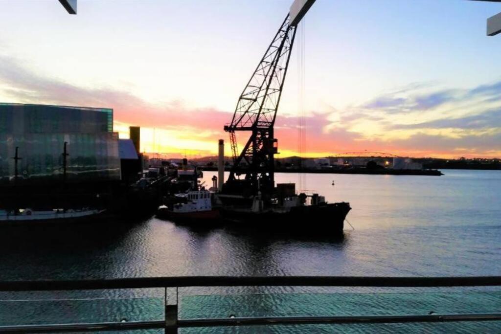 Large 1br With Gorgeous Sea Views Apartment Auckland