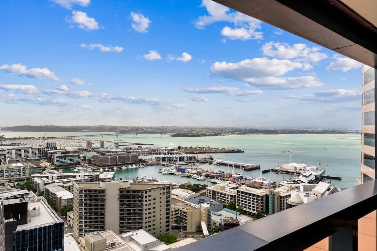 Amazing Harbour & Sea View 2bd & 2bth With Aircon Near Skytower & Britomart