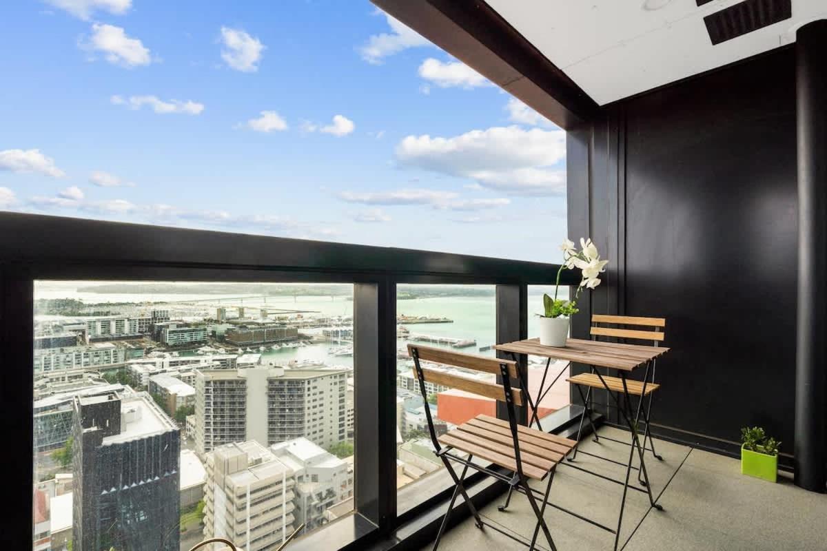 Amazing Harbour & Sea View 2bd & 2bth With Aircon Near Skytower & Britomart Apartment *