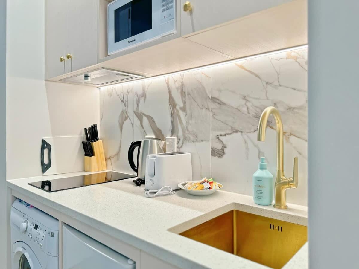 Modern Elegance - Cbd Luxury 1br On Queen St Apartment *