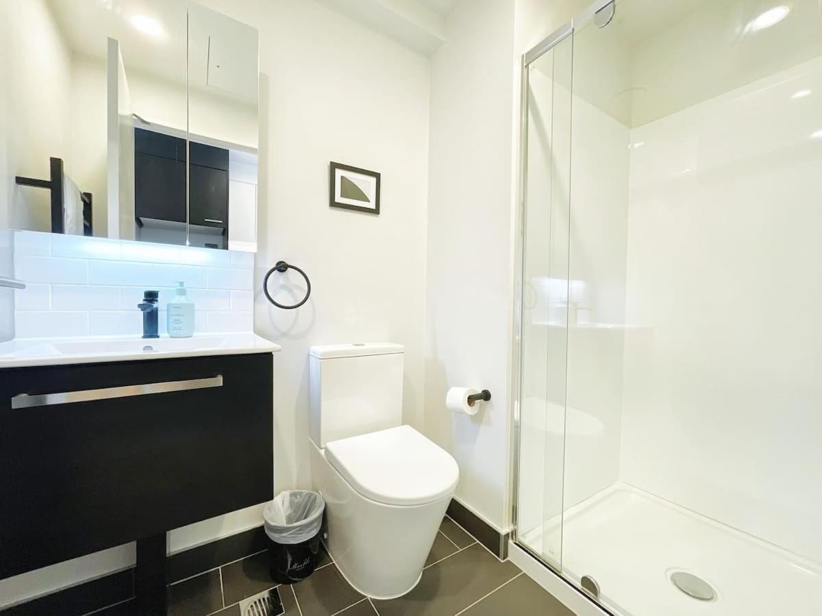 Apartment Serene Cityscape 1b Near Skytower Vs Gym Pool Sauna