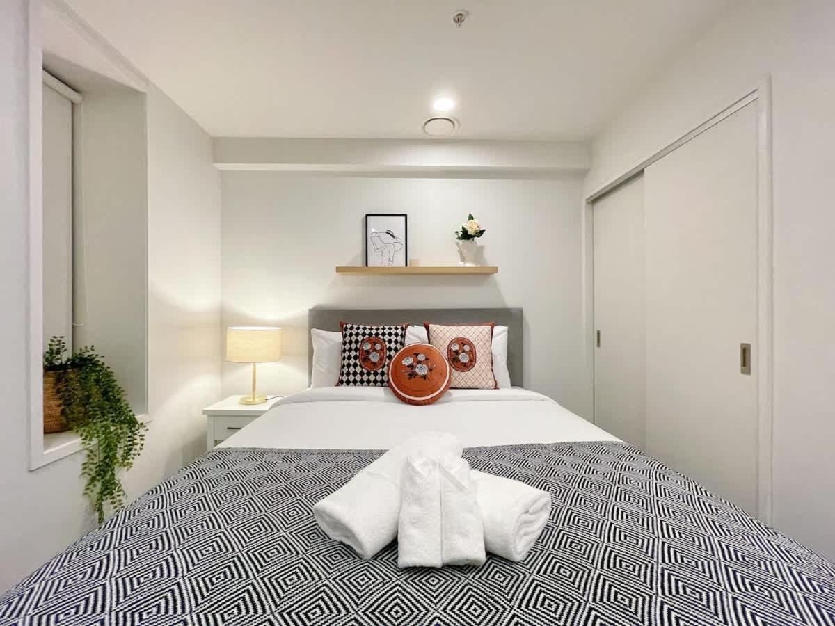 Apartment Serene Cityscape 1b Near Skytower Vs Gym Pool Sauna