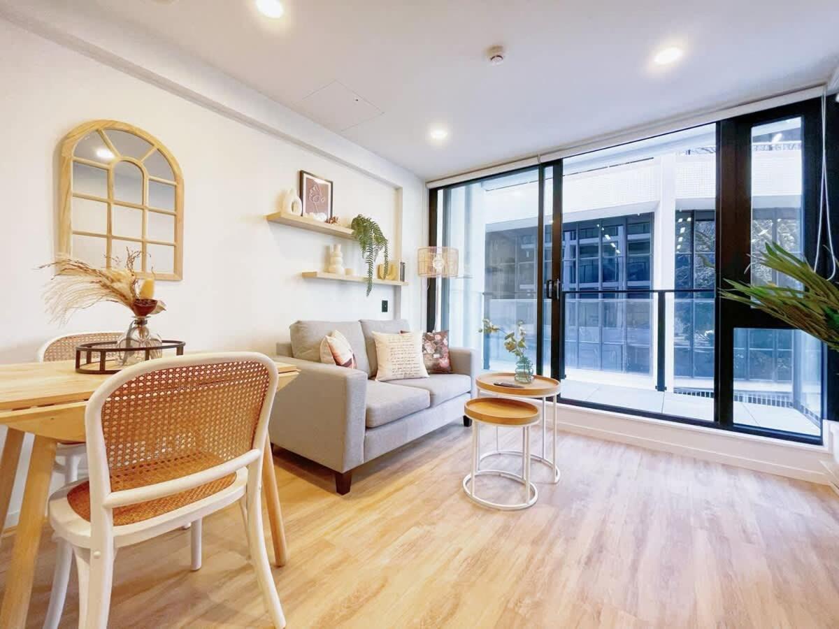 Apartment Serene Cityscape 1b Near Skytower Vs Gym Pool Sauna Auckland