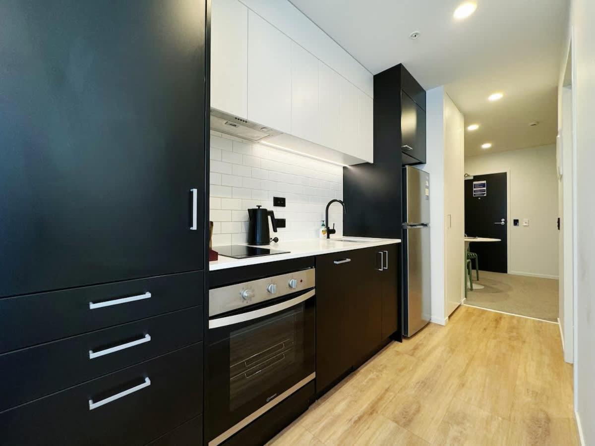 Lush Escape - Fresh 1b Near Skytower Pool Gym Saunasauna
