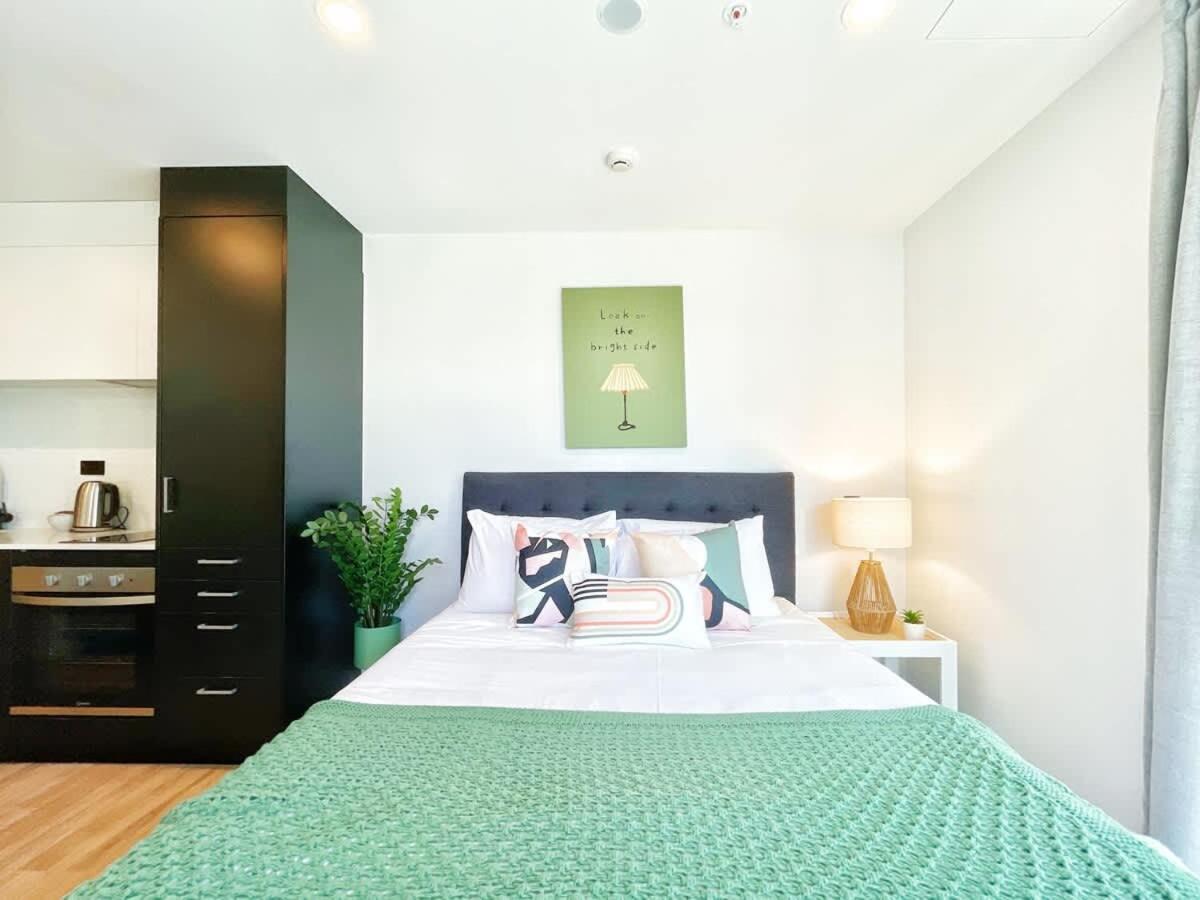 Fresh Comfy Nearby Skytower - Pool Gym Sauna Auckland