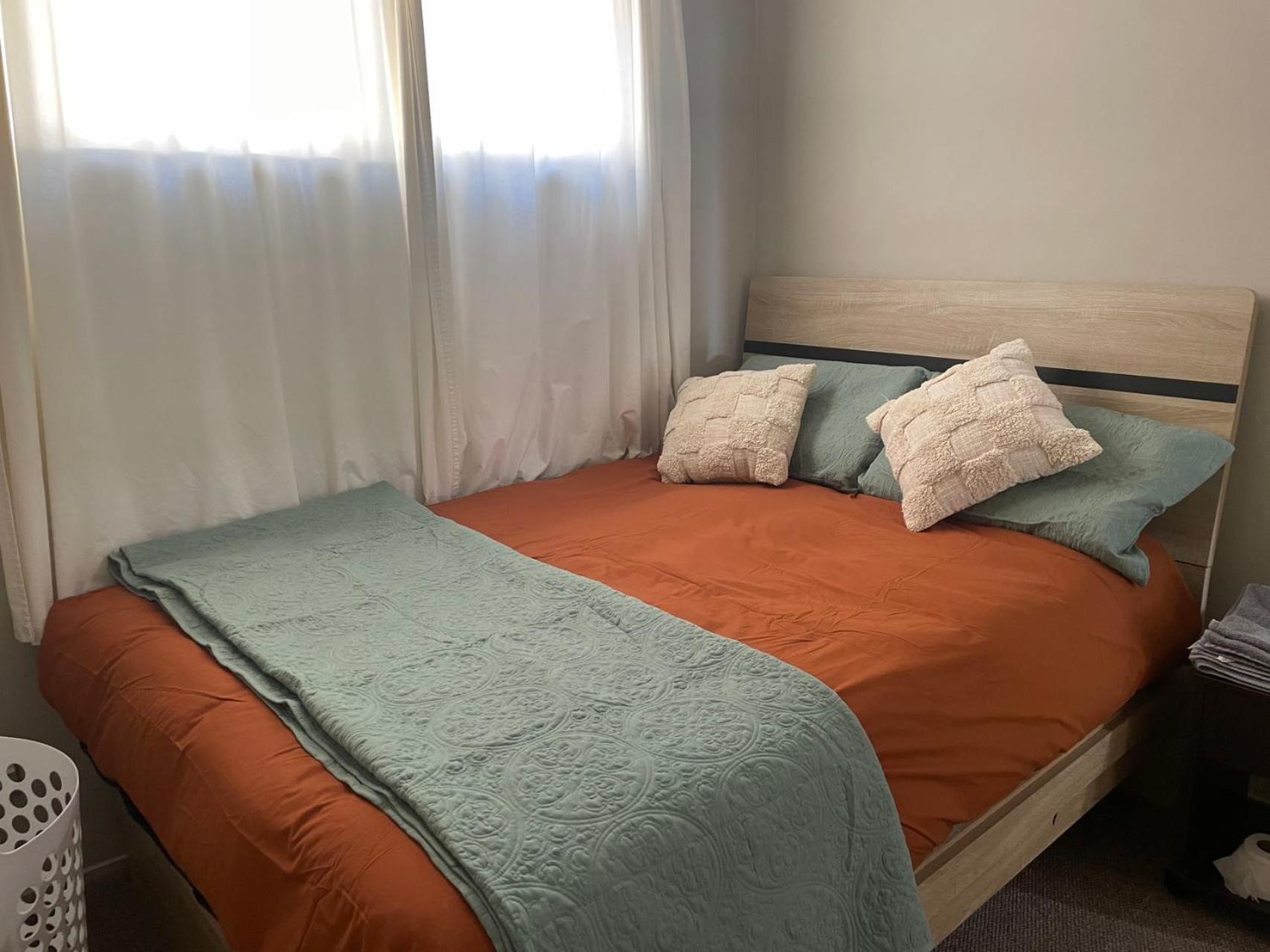Apartment Aura B Two Bedrooms, 1 Living Wi-fi Skytower And Street View, Balcony , Easy Parking