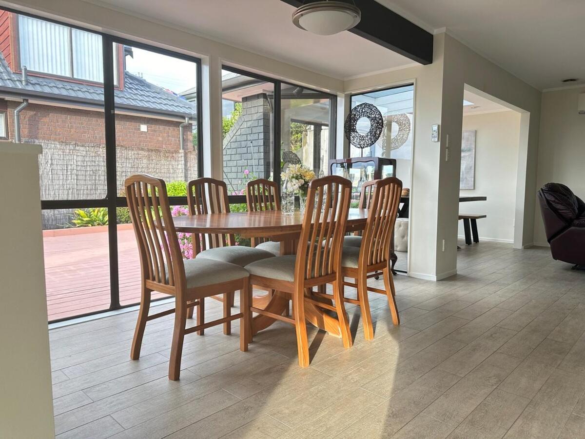 Villa A Away From - Bucklands Luxury 3-bedroom Garden *