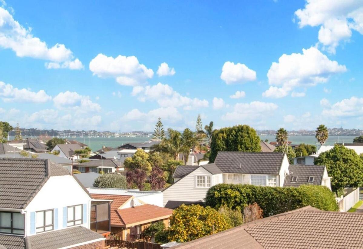 A Away From - Bucklands Luxury 3-bedroom Garden * Auckland