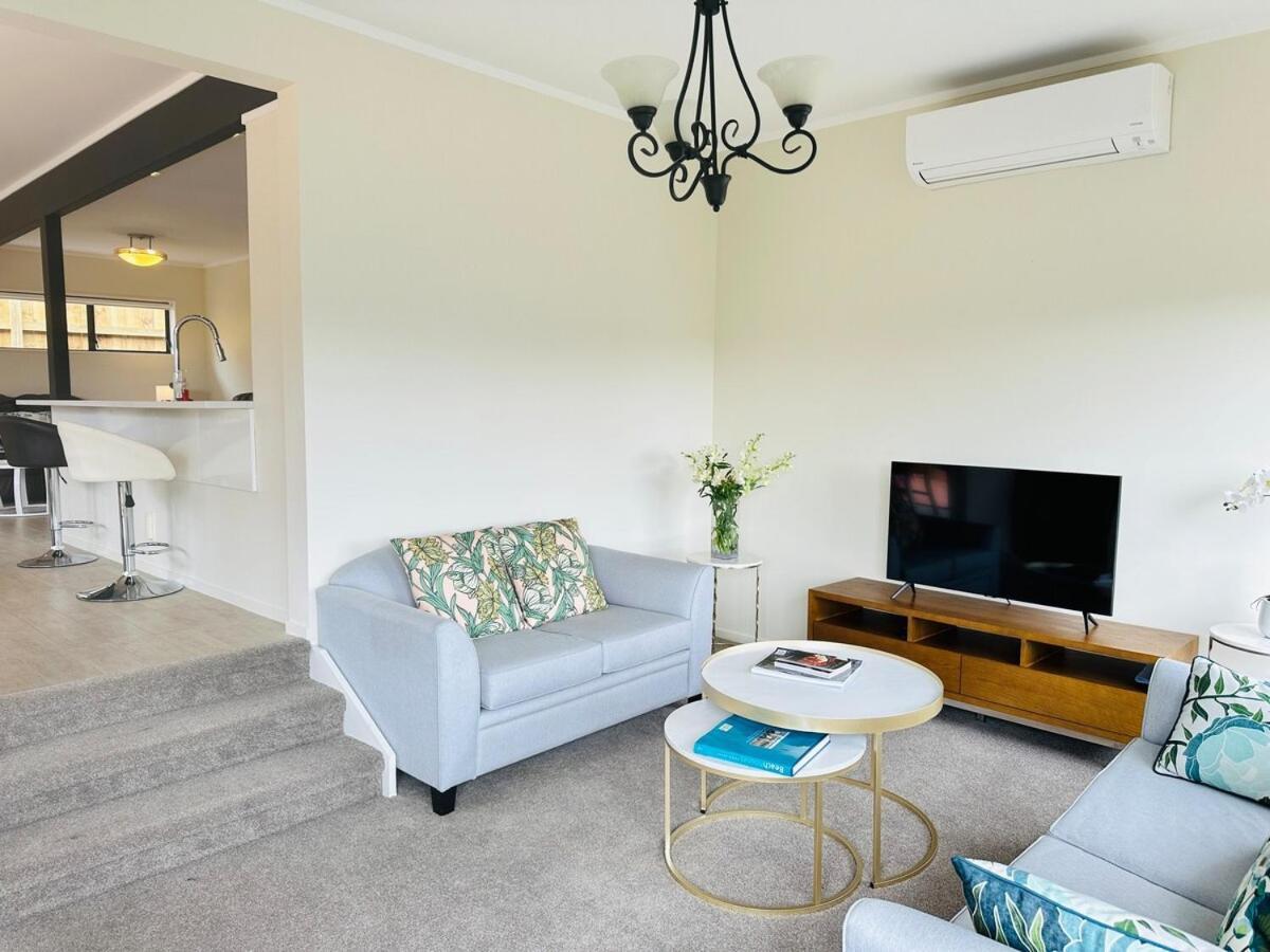 Villa A Away From - Bucklands Luxury 3-bedroom Garden *