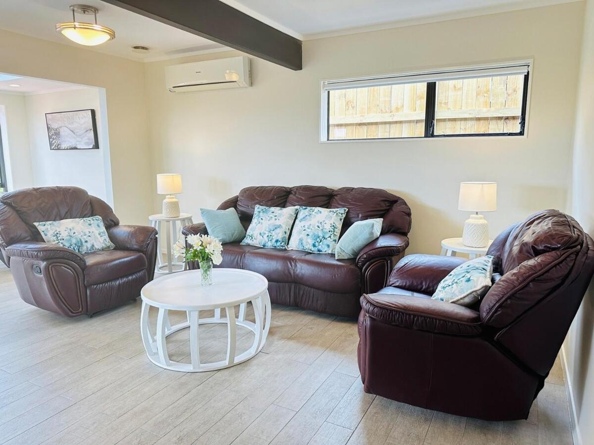 A Away From - Bucklands Luxury 3-bedroom Garden