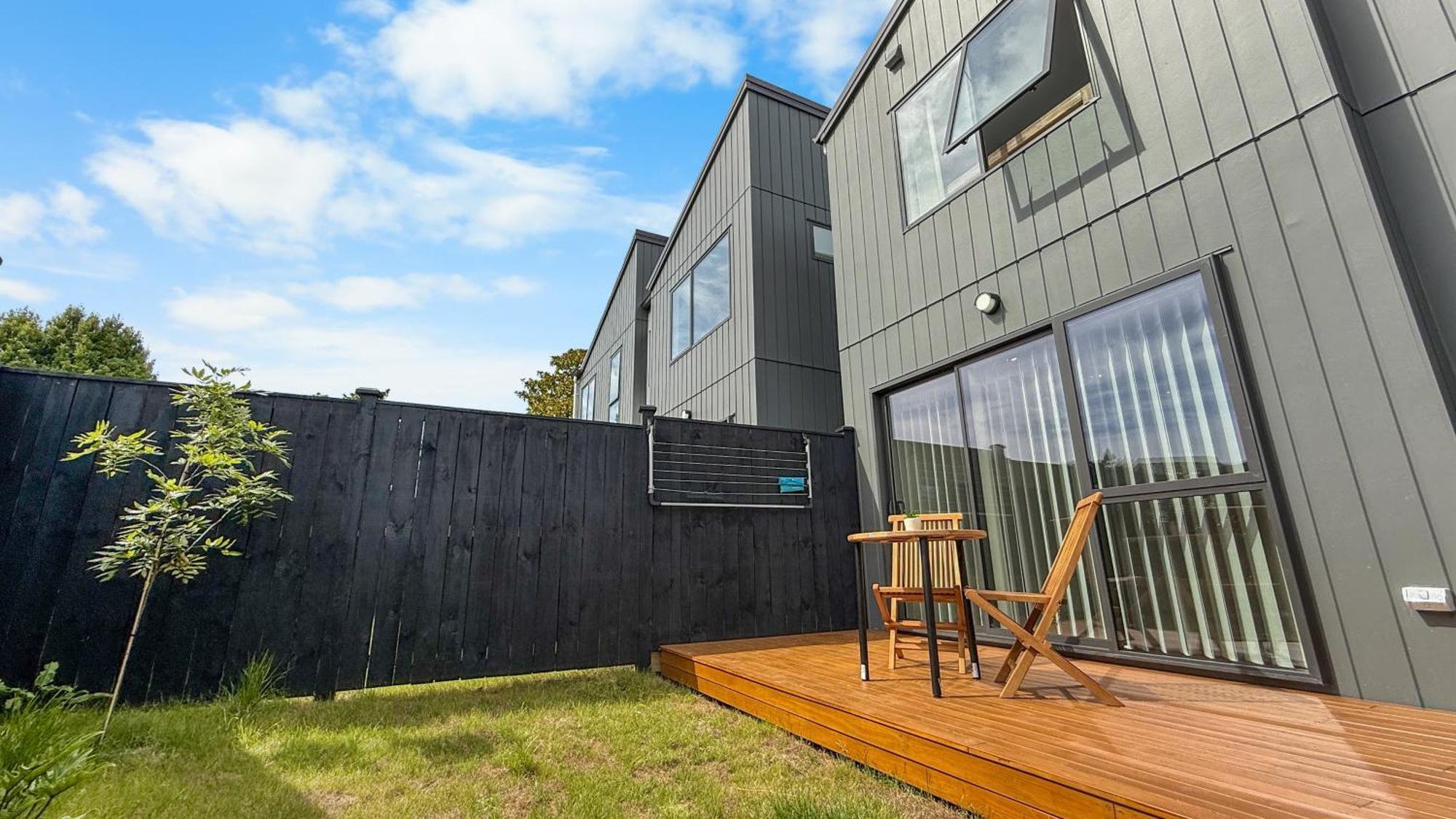 Burswood Bliss L Serene 3bed Townhouse L Brand New *