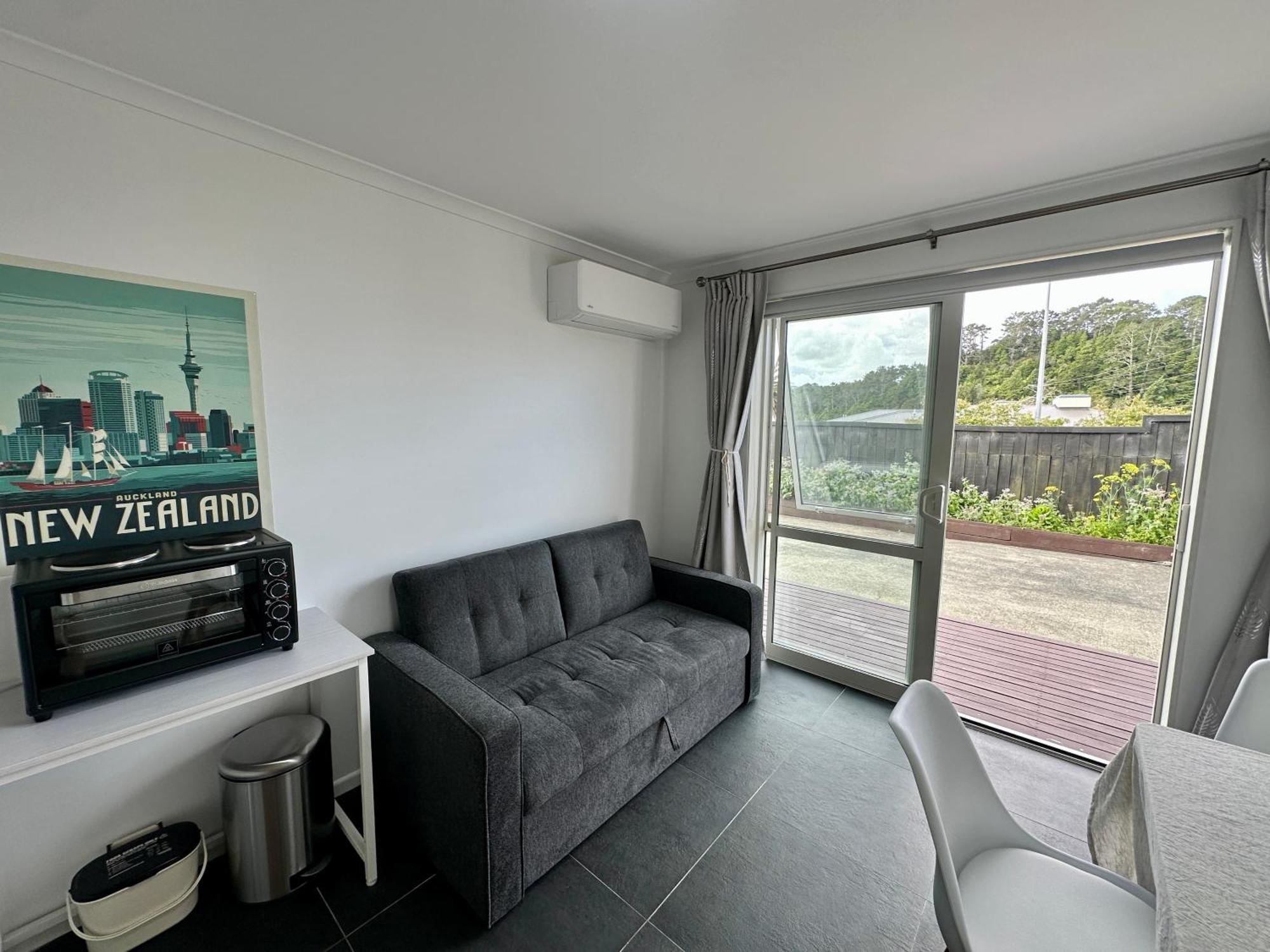 Holiday home Modern Private Deluxe Master California Bed And Bathtub Auckland