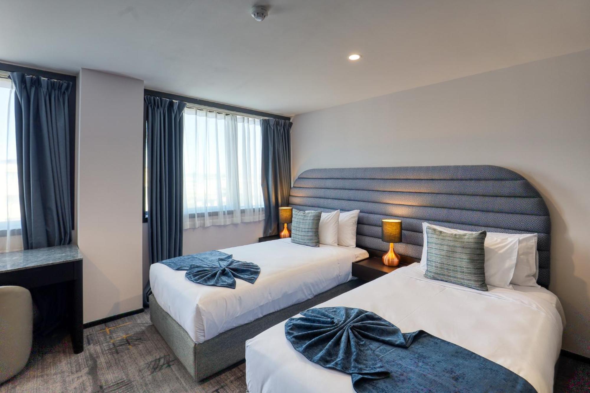 Marsden Albany Hotel