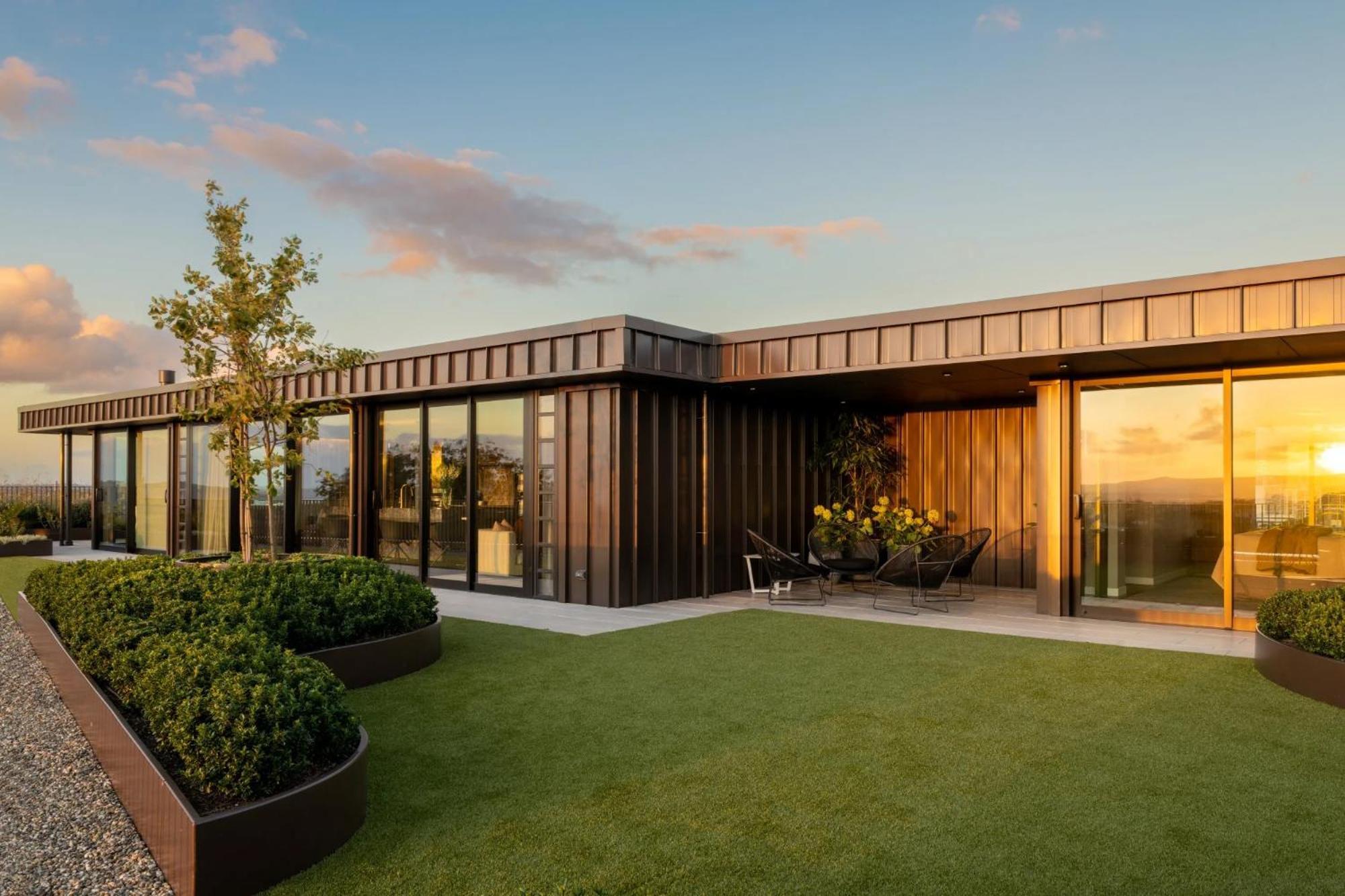Ponsonby Penthouse Apartment *
