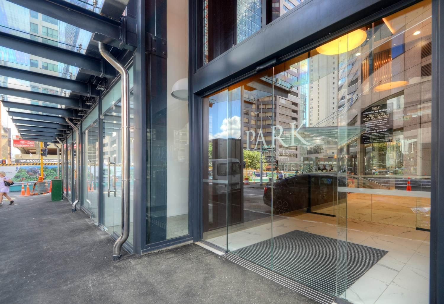 Amazing Harbour & Sea View 2bd & 2bth With Aircon Near Skytower & Britomart Apartment *
