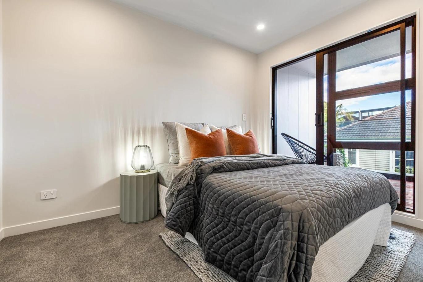 Mission Bay 4 Bedrooms Tidy Unit Holiday home Auckland