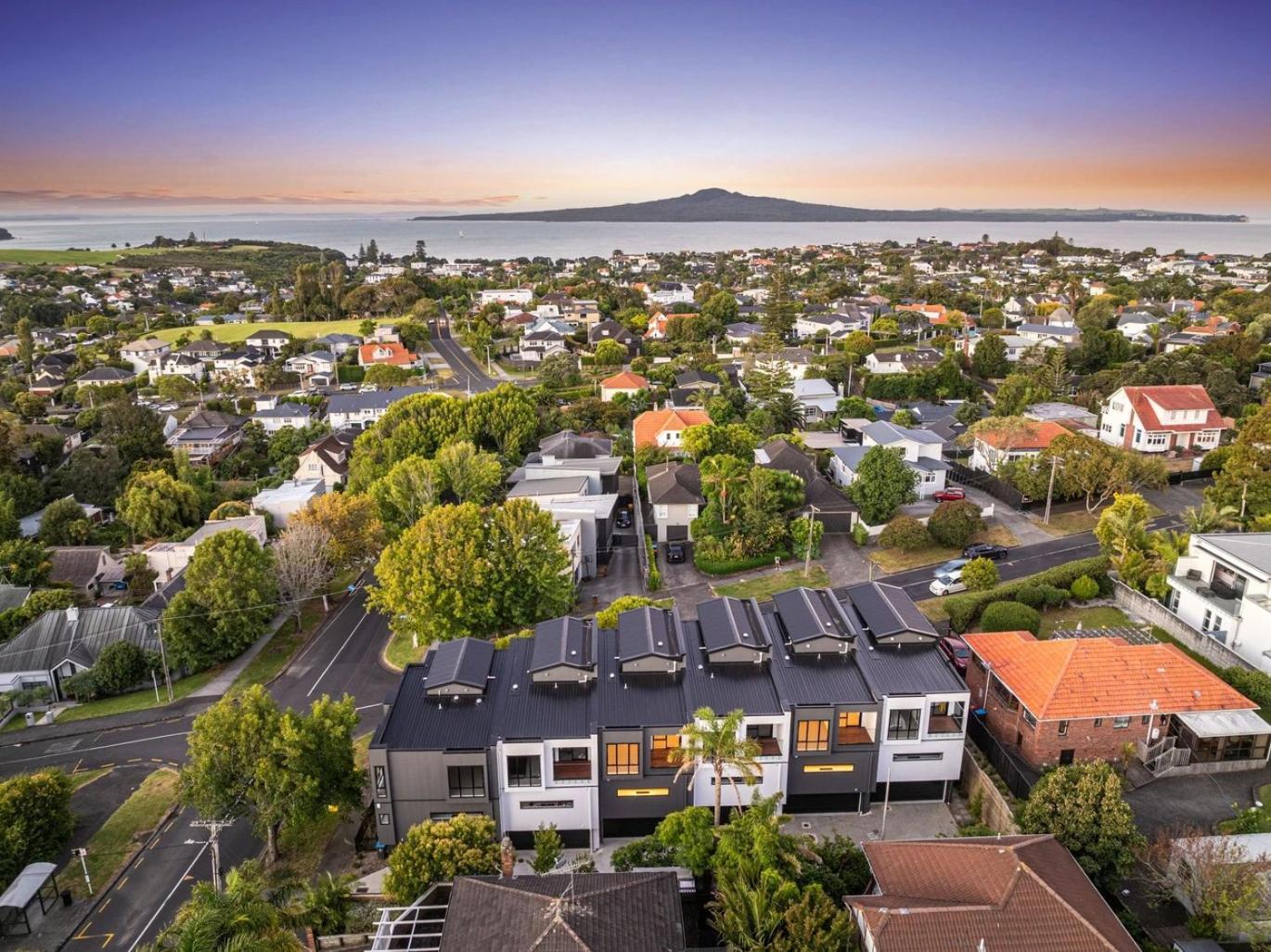 Mission Bay 4 Bedrooms Tidy Unit