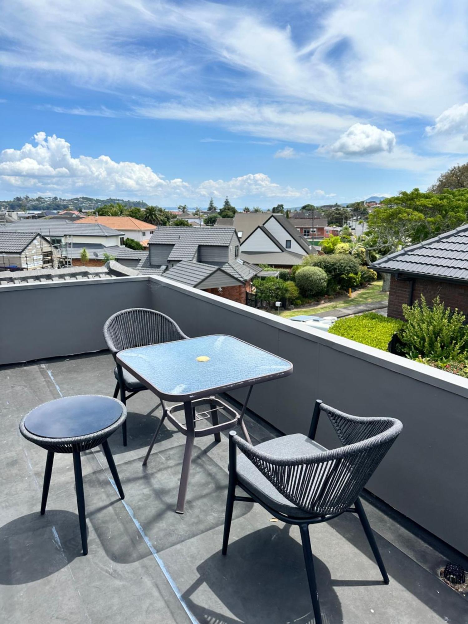 Villa A Away From - Bucklands Luxury 3-bedroom Garden Auckland