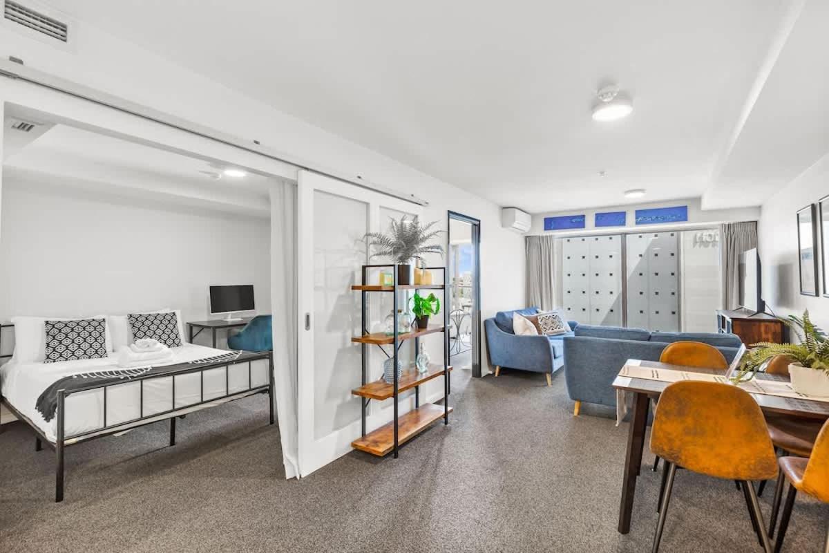 2br With Balcony & Parking In Prime Spot *