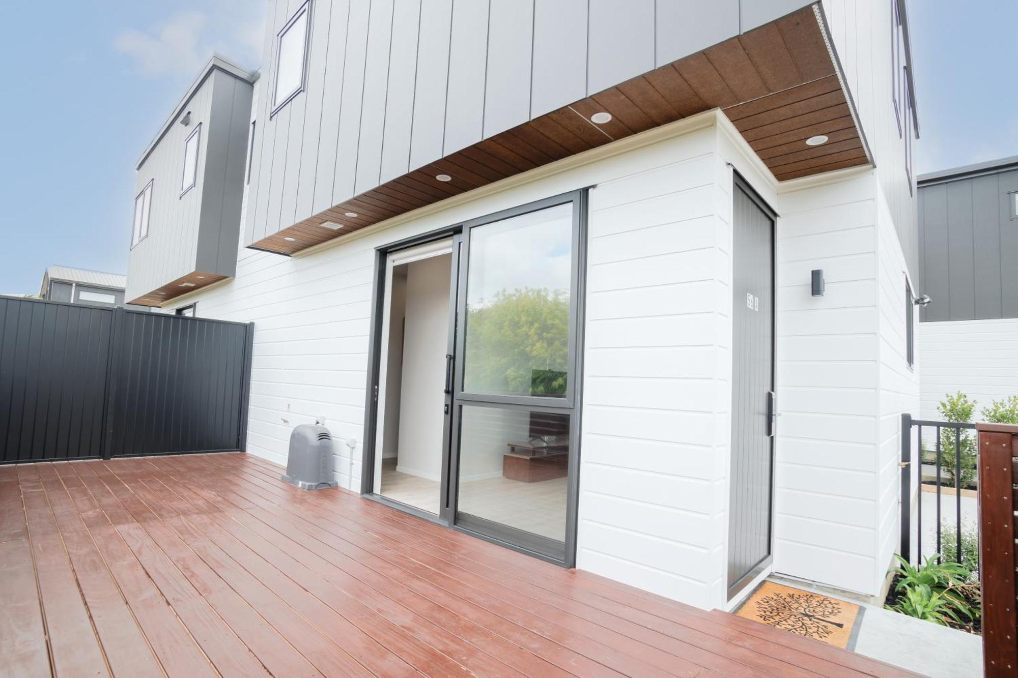 4 Bedrooms Retreat With Netflix With Prime Location *