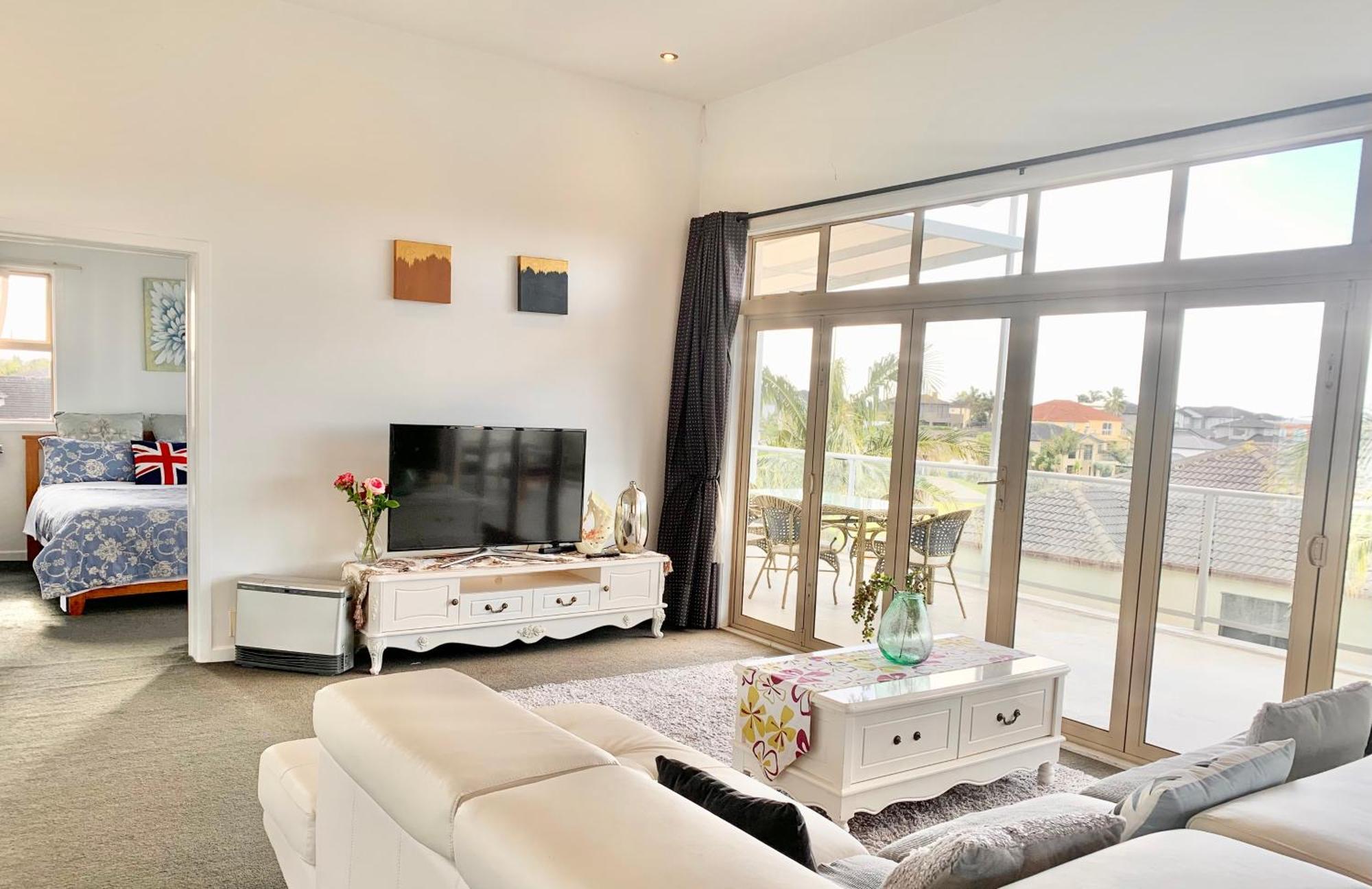 Guest house Amazing Seaview House 4*