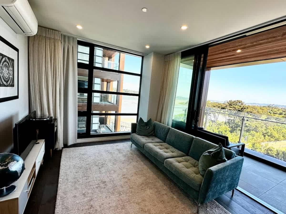 1br With Balcony Free Parking & Close To Ferry Apartment Auckland