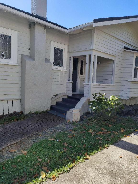 5 Bedroom House A With 13 Beds Including 6 Double Beds, 2 Single Beds, And 5 Sofa Beds Holiday home *