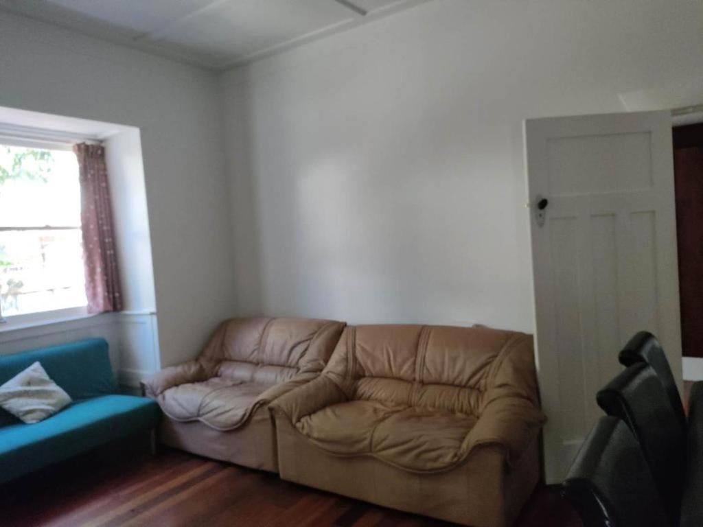 5 Bedroom House A With 13 Beds Including 6 Double Beds, 2 Single Beds, And 5 Sofa Beds