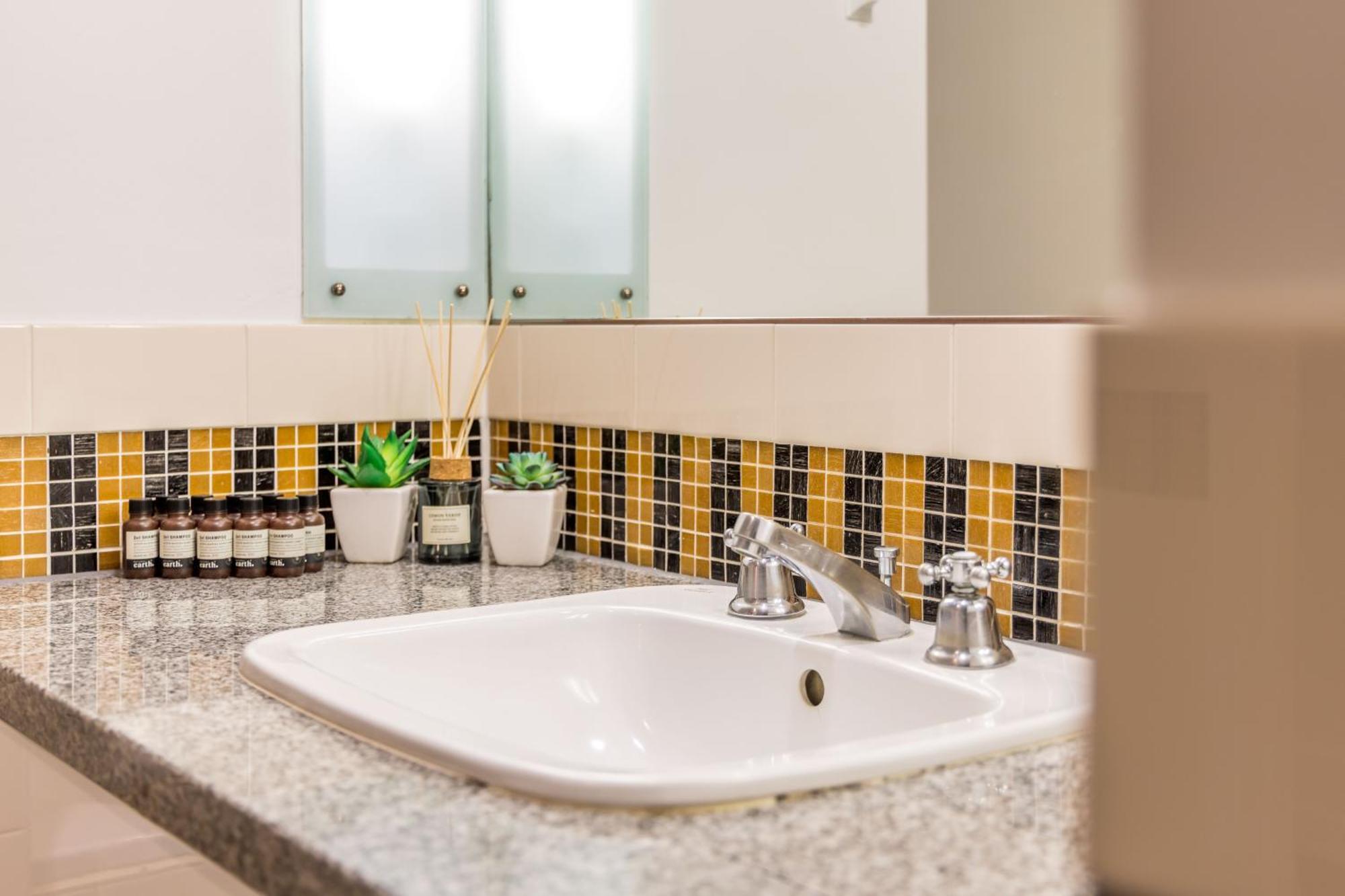 Apartment Luxury Heritage With Free Parking, Pools And Gyms Auckland