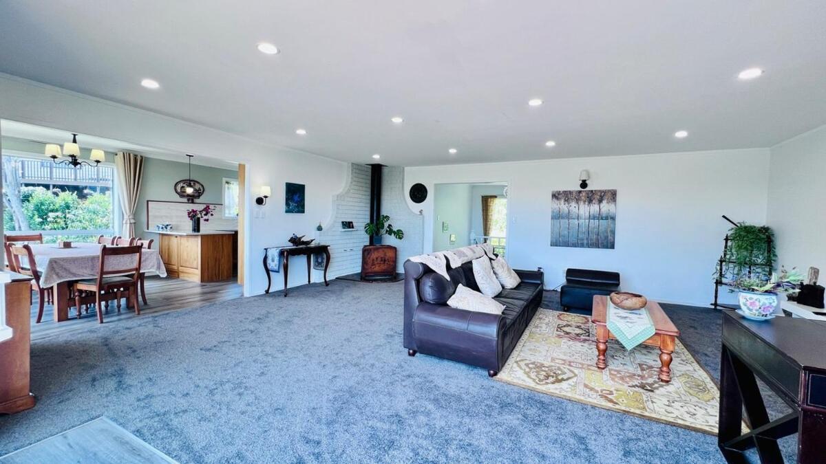 Apartment Red Mount