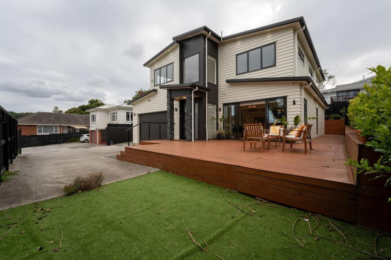 5 Brm Luxurious - Epsom
