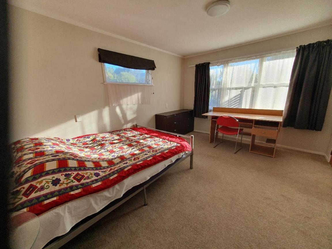 Lovely House In Great Location In *