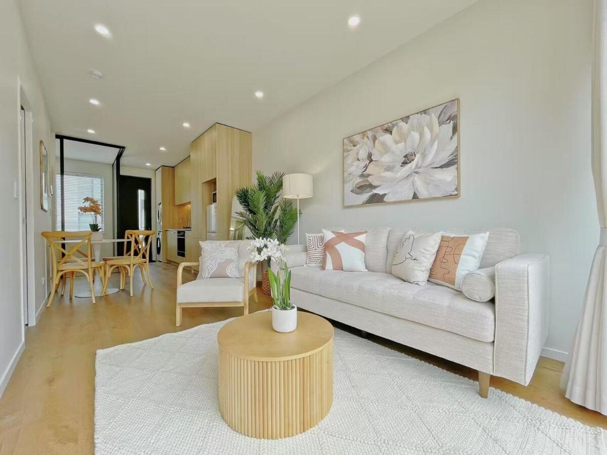 Modern 2-bedroom Townhouse In Grey Lynn Auckland