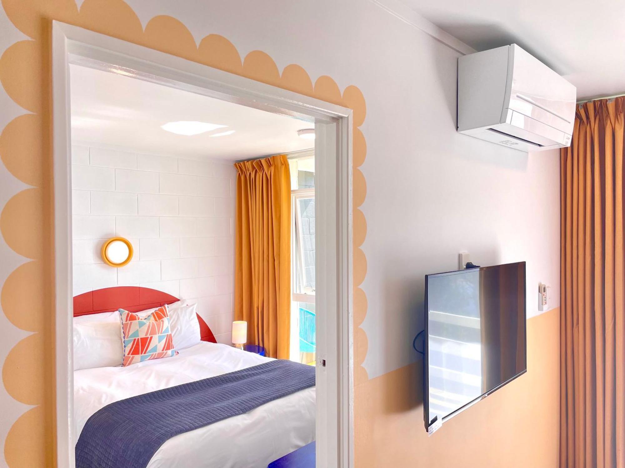 Mount Eden Motel 2*