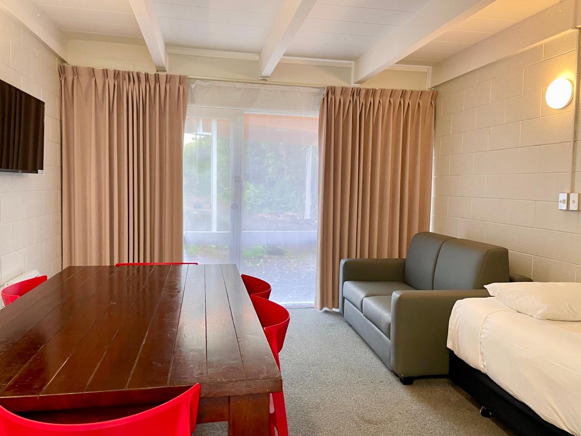 Motel Mount Eden 2*