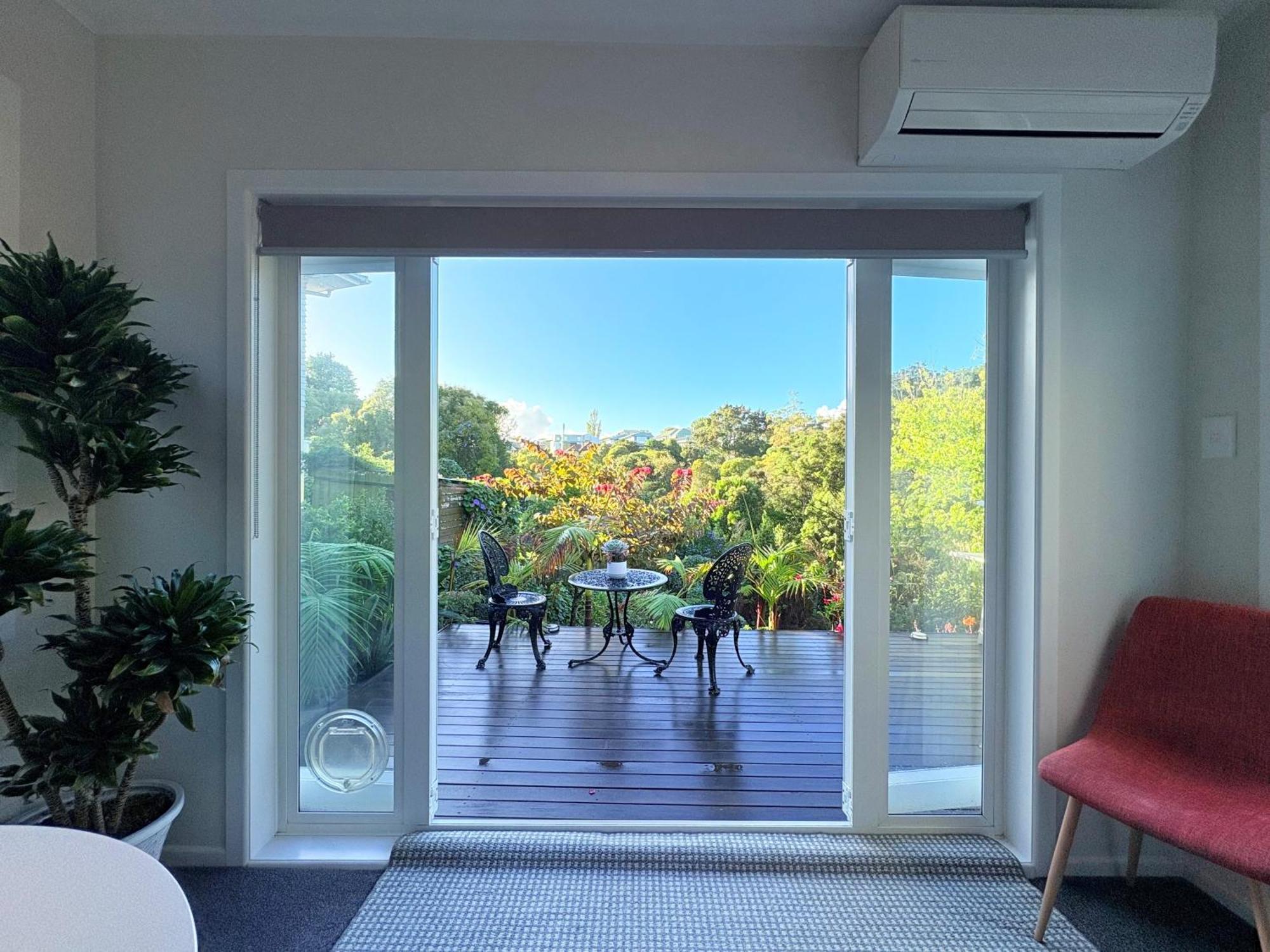 Spacious & Secluded Bush-view In Kohimarama * Auckland