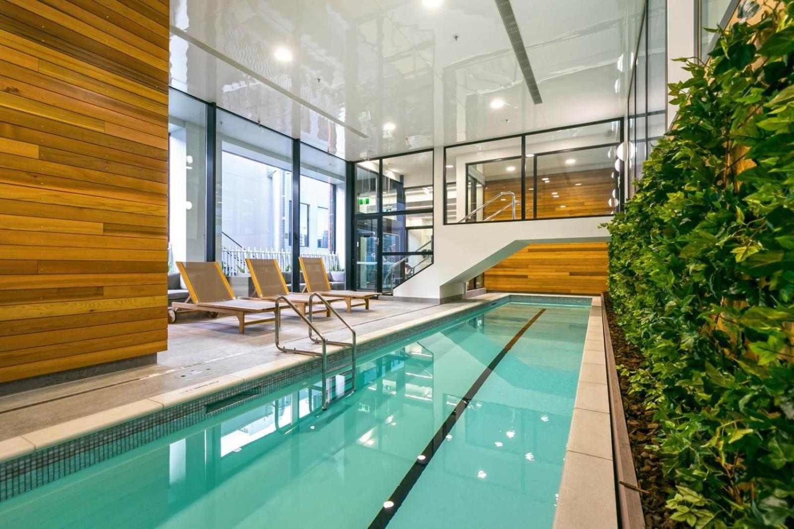 Sky Tower Panorama Luxurious Apartment
