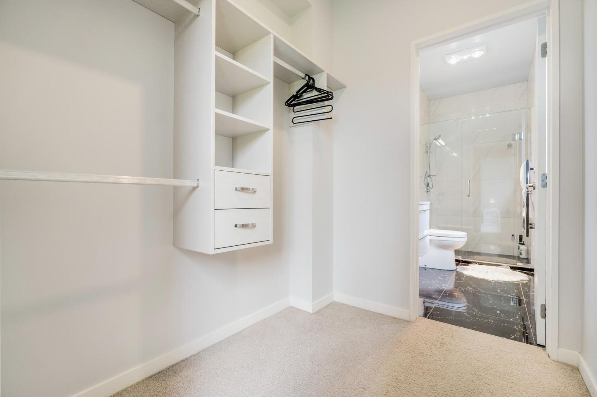 Family Spacious Takapuna Parking Netflix Villa Auckland