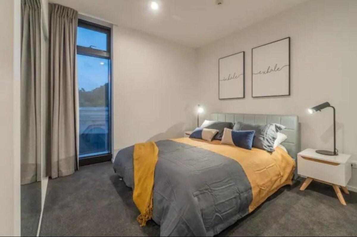 Apartment 3 Bedroom In Epsom