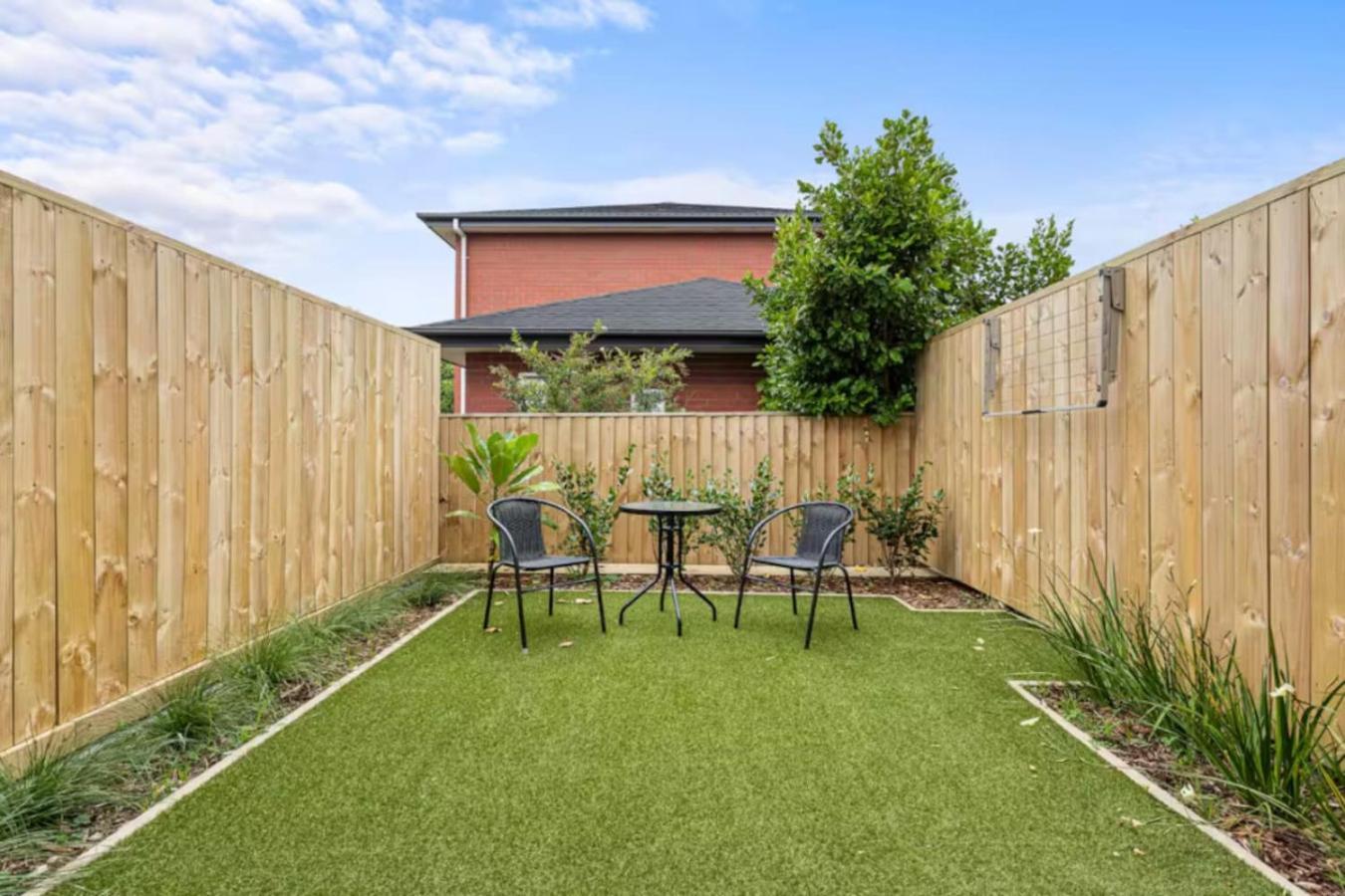 Lively And Charming Townhouse Holiday home Auckland