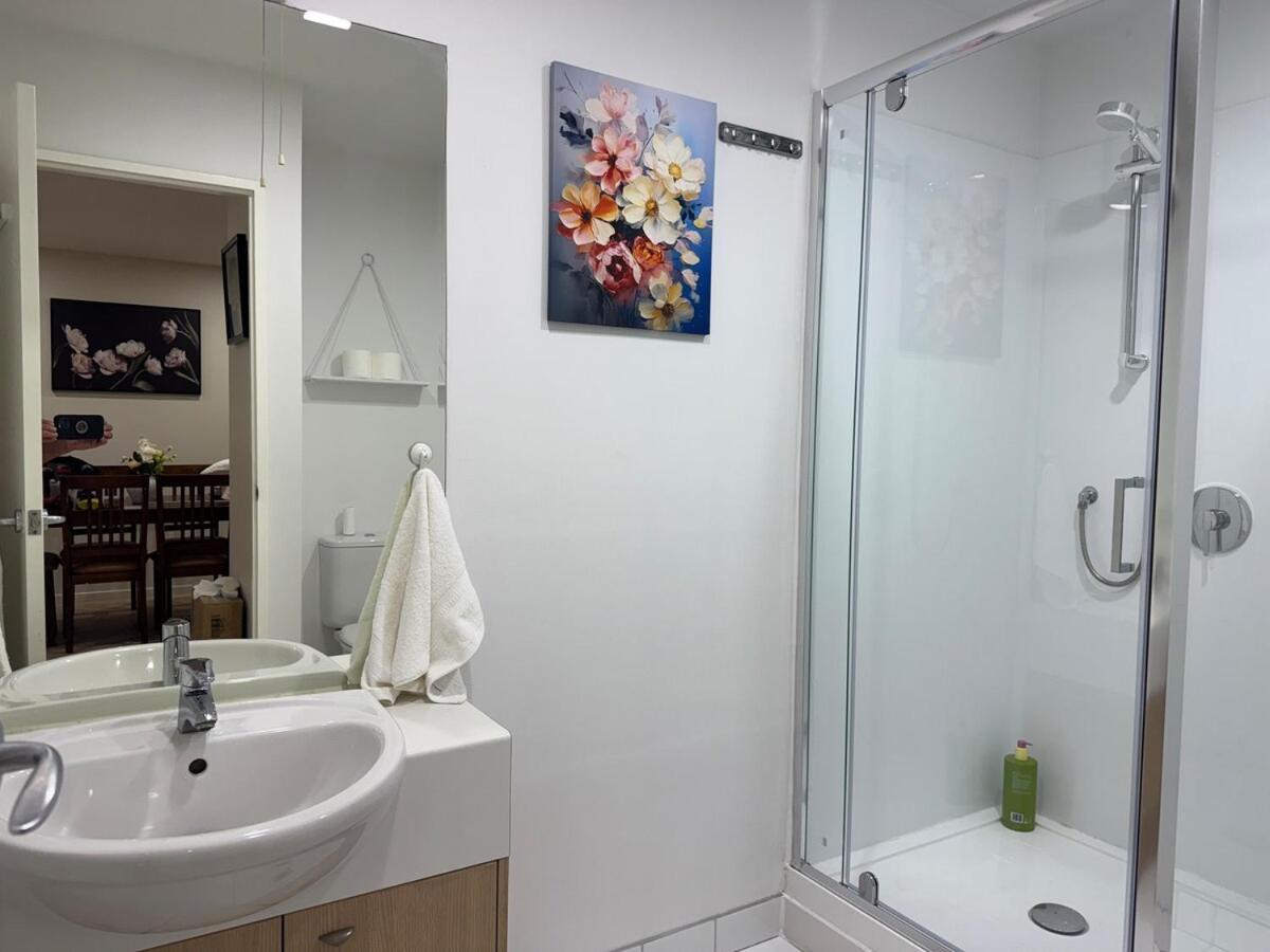 Luxury Penthouse 2 Bd 2 Bth 2 Carparks Pool
