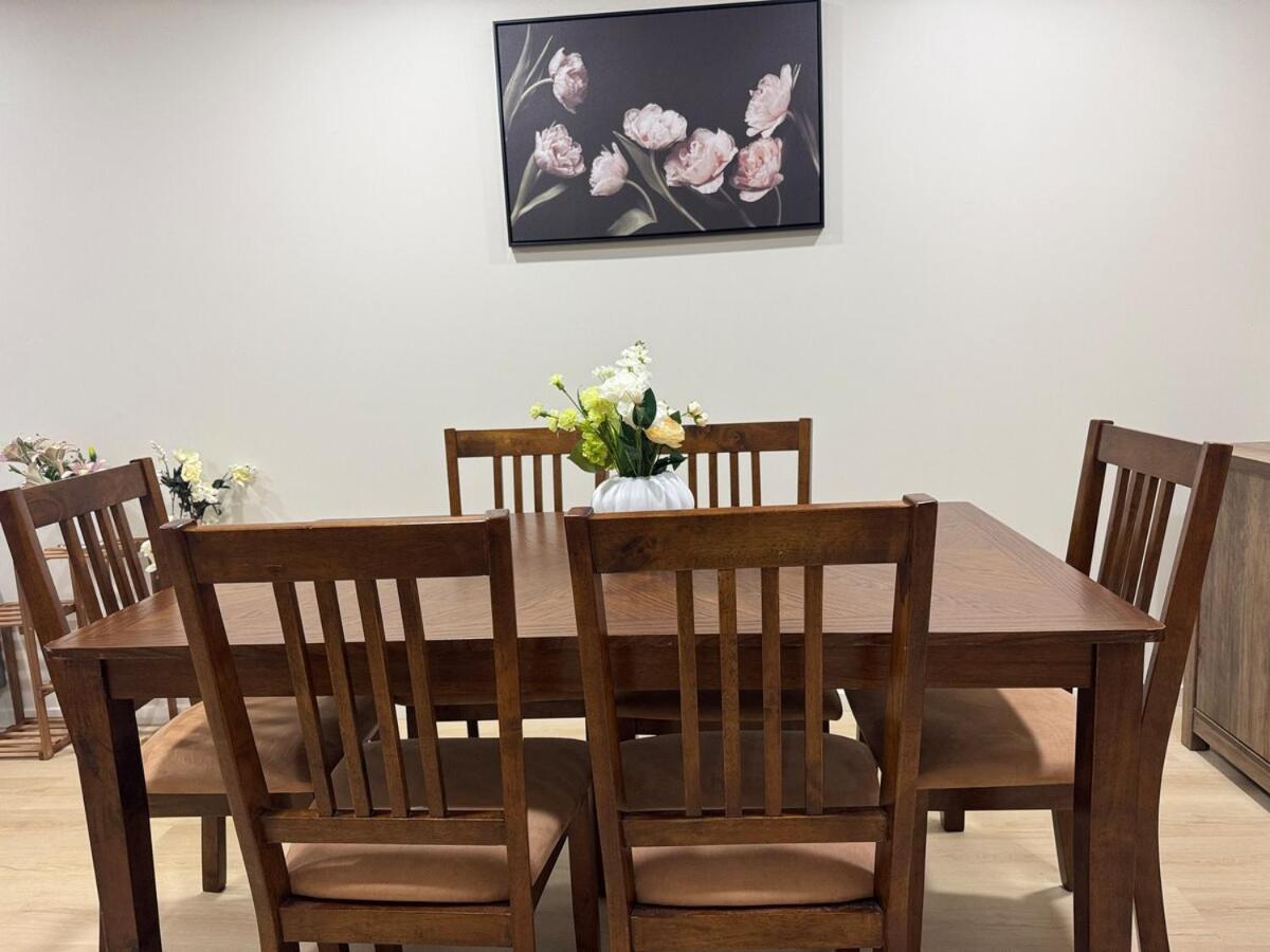 Luxury Penthouse 2 Bd 2 Bth 2 Carparks Pool * Auckland