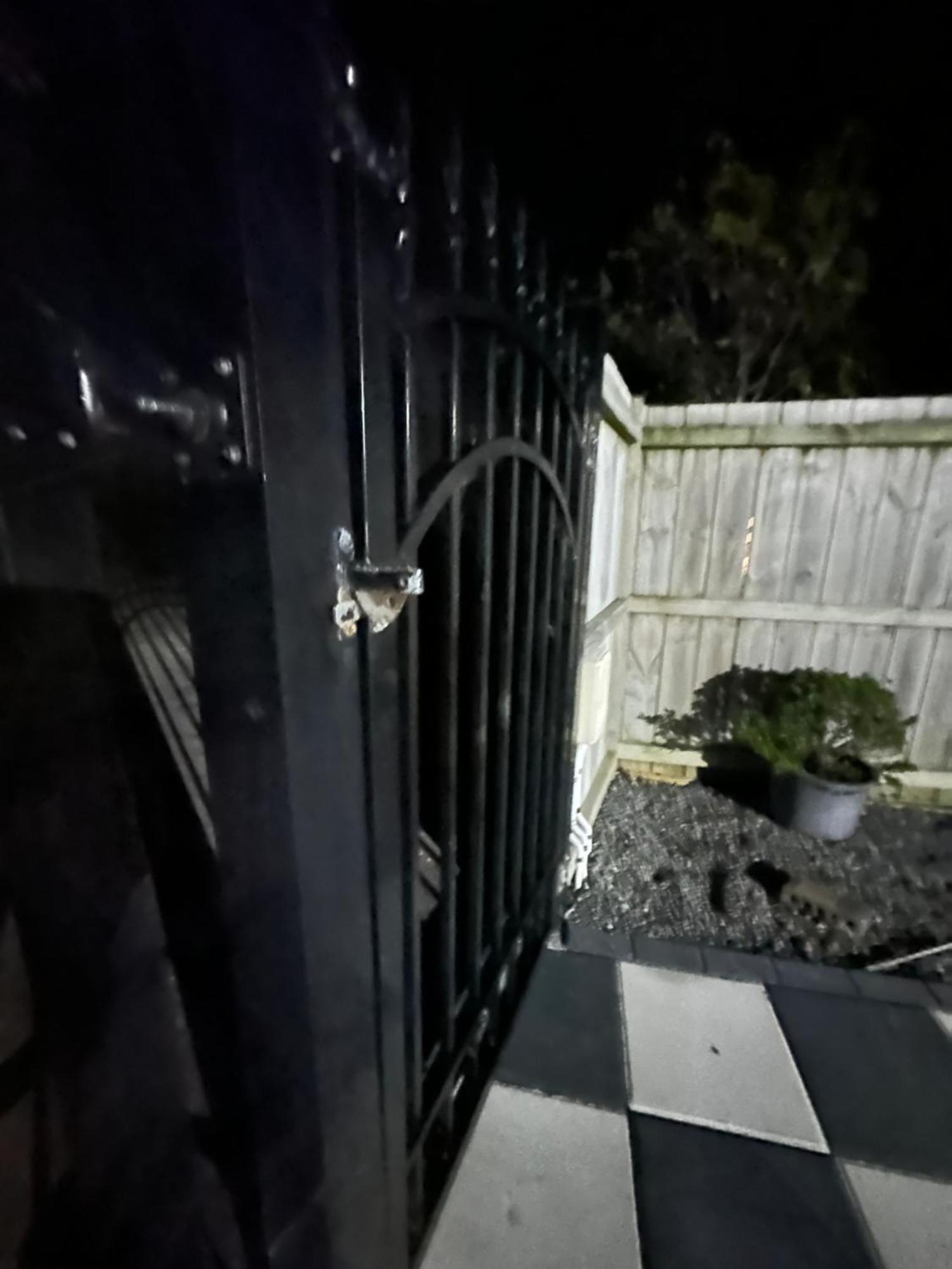 Bebe Self-contained Granny Flat With Own Access Auckland
