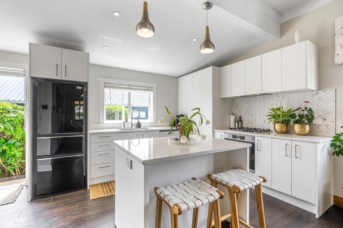 Point Chevalier Life Auckland