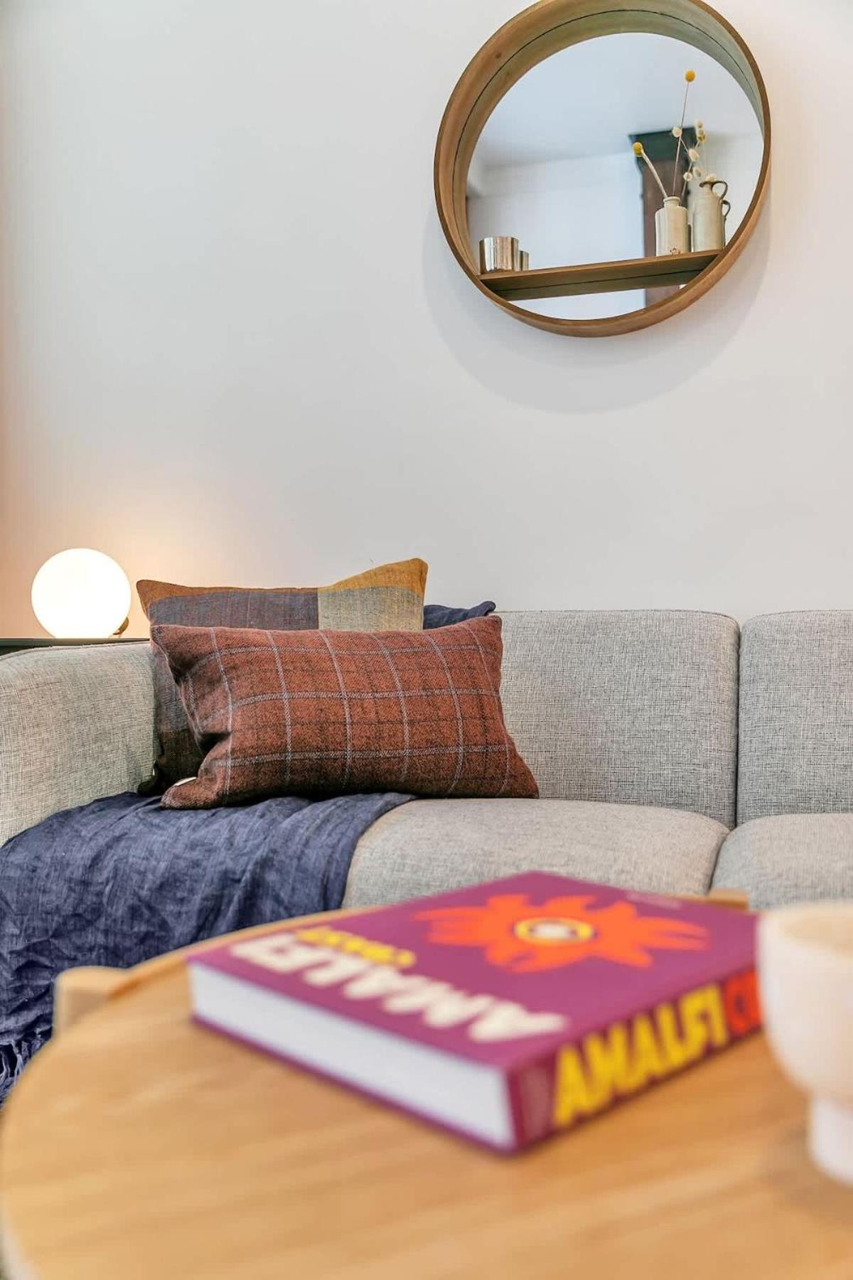 Apartment Stylish Retreat With Views In Cbd Auckland