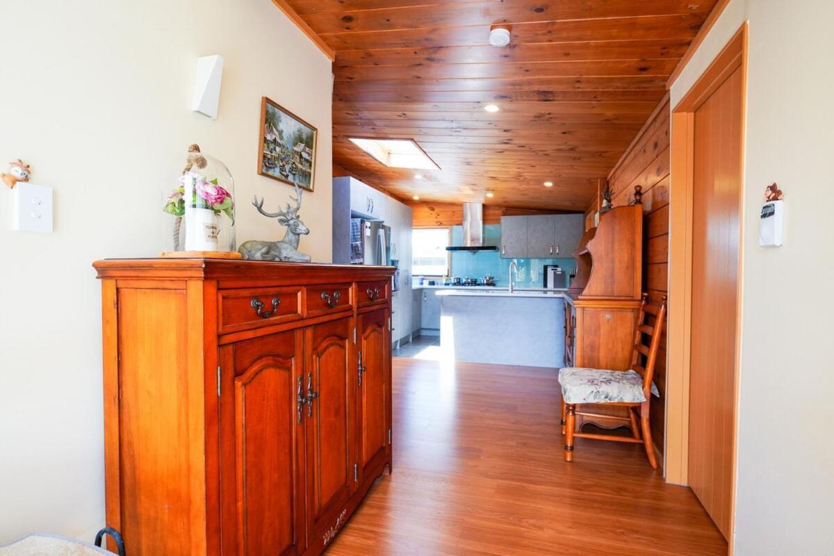 Your Piece Of Peace In The Heart Of Holiday home Auckland