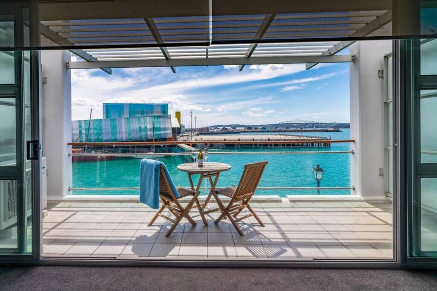 Sea View Escape Auckland