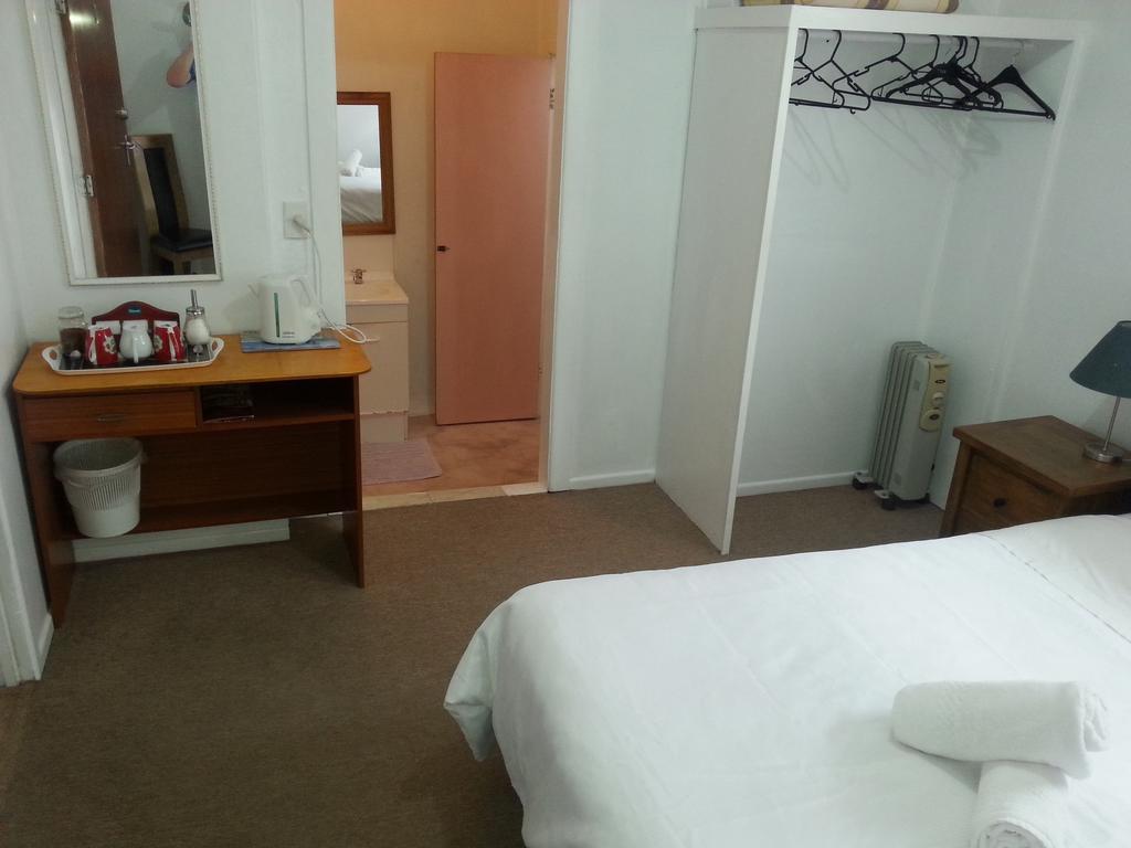 Motel Airport Skyway 2*