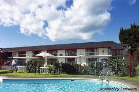 Ellerslie Palms Motel 3*